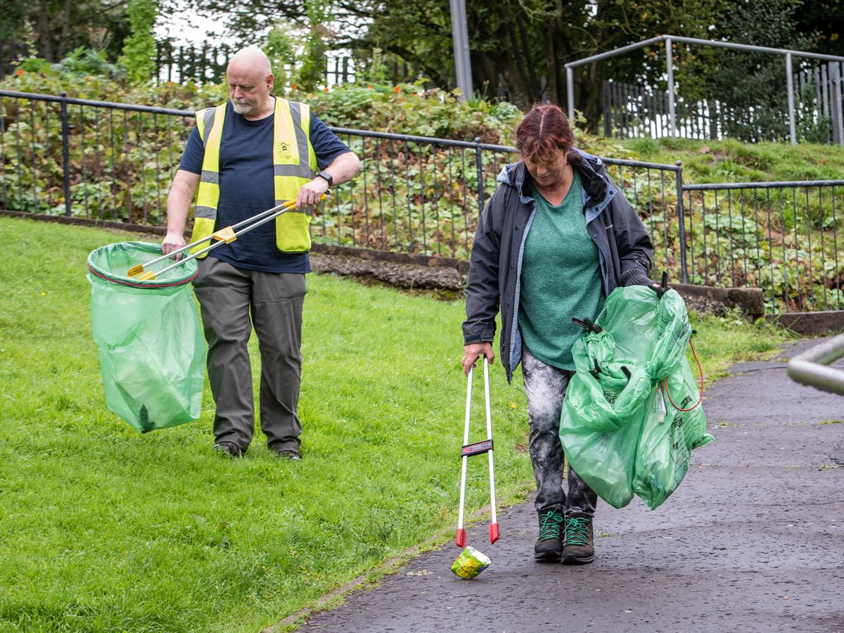 Renfrewshire communities encouraged to participate in Spotless September