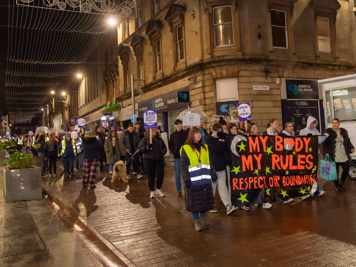 Crowds take to Paisley High Street to Reclaim the Night