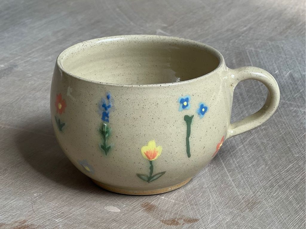 Summer Pottery Sessions: Pottery Wheel / Make and Paint Floral Motif Mugs