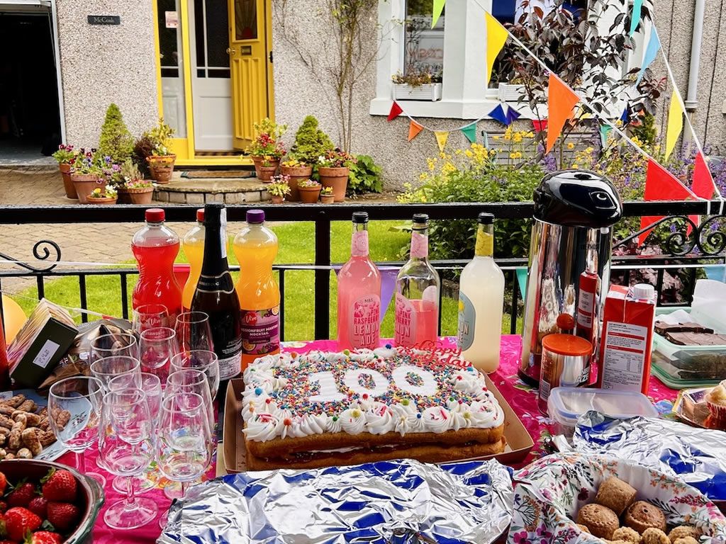 Nitten neighbours celebrate centenary with a good old fashioned street party