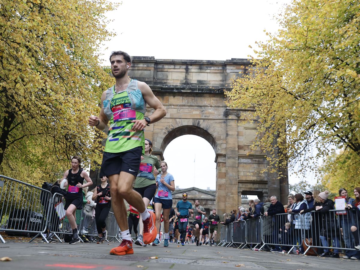 Massive turn out for the biggest ever AJ Bell Great Scottish Run