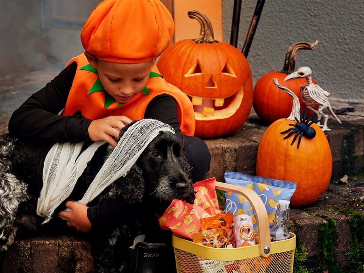 Trick Or Treat At IKEA Glasgow