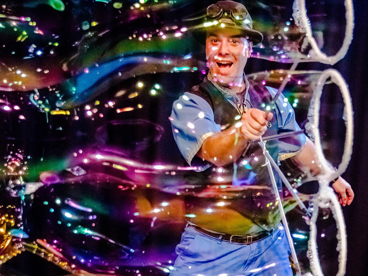 Edinburgh’s Christmas: The Bubble Show