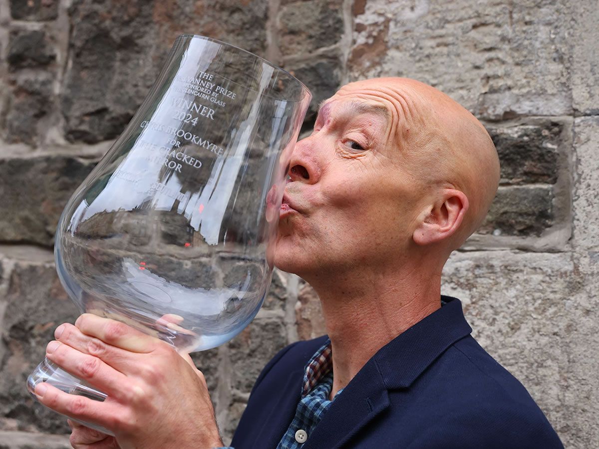 The World Favourite Whisky Glass sponsors Scottish International Crime Writing Awards