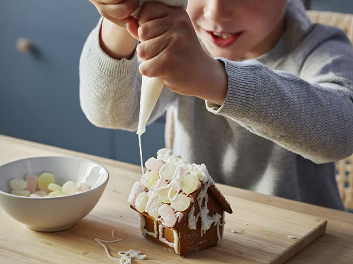 Haunted Gingerbread Houses!