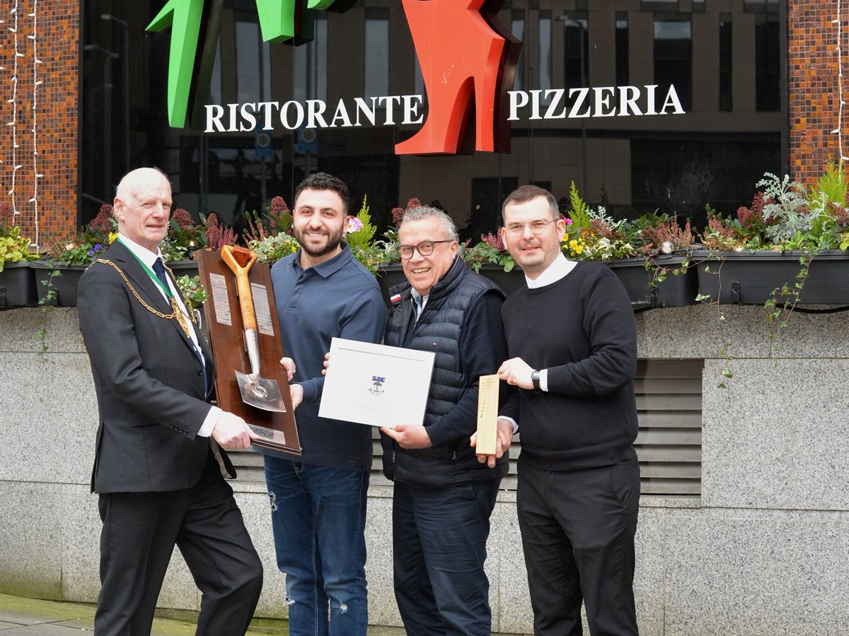 Amore Ristorante e Pizzeria wins the 2025 Let Glasgow Flourish Awards