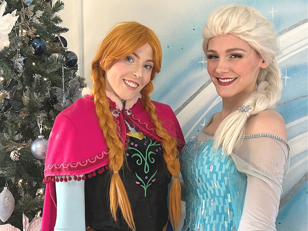 Build a Snowman With the Snow Sisters