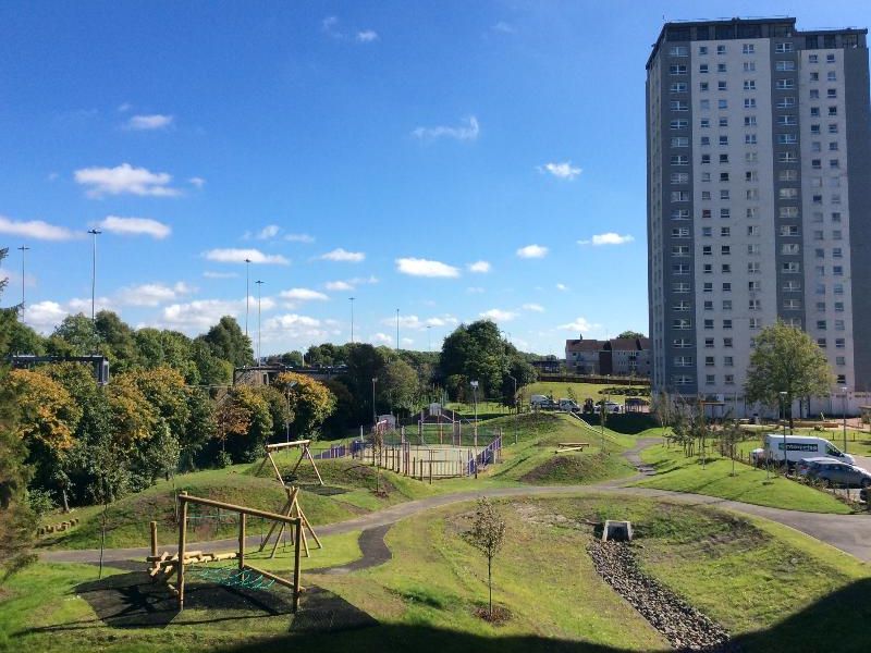 Underused greenspace in Cardonald transformed into vibrant community park