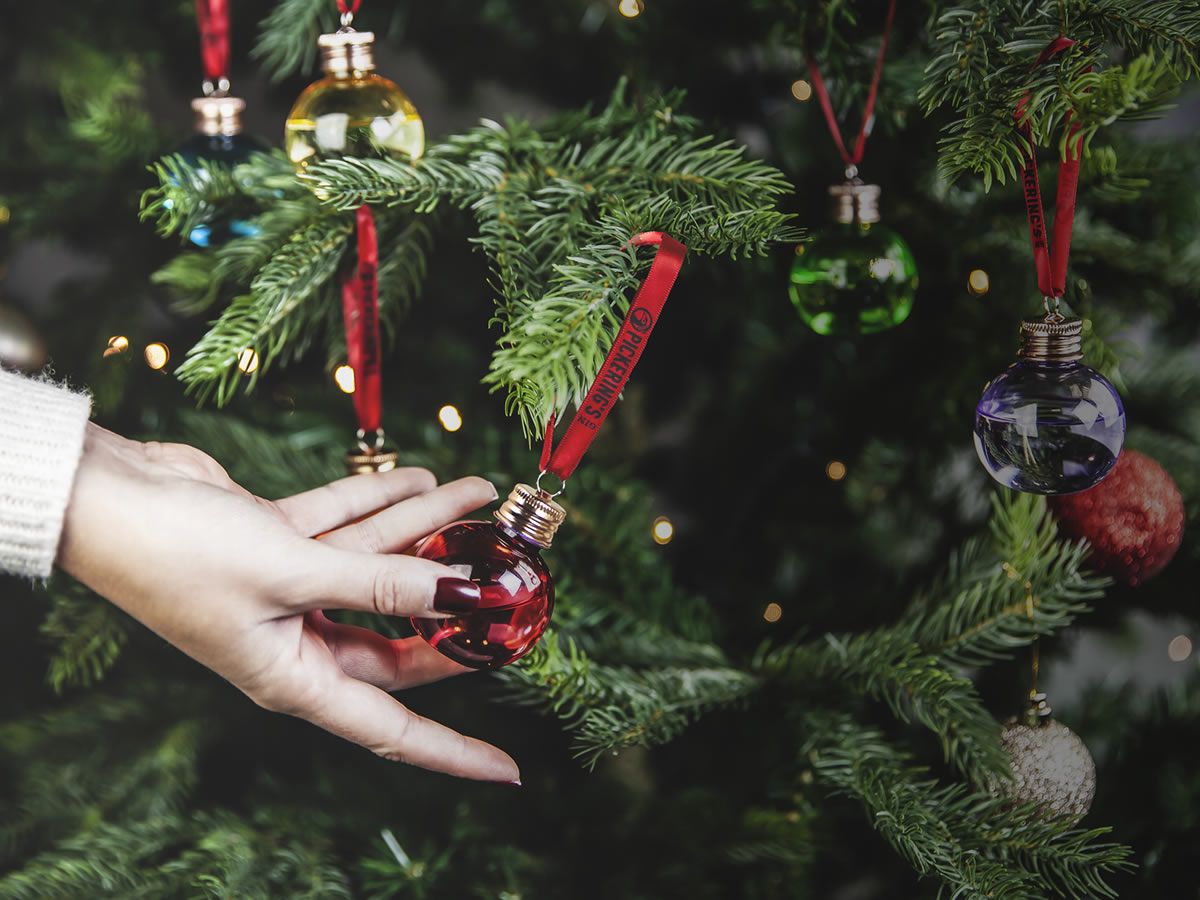 Christmas Cocktail Baubles Workshop