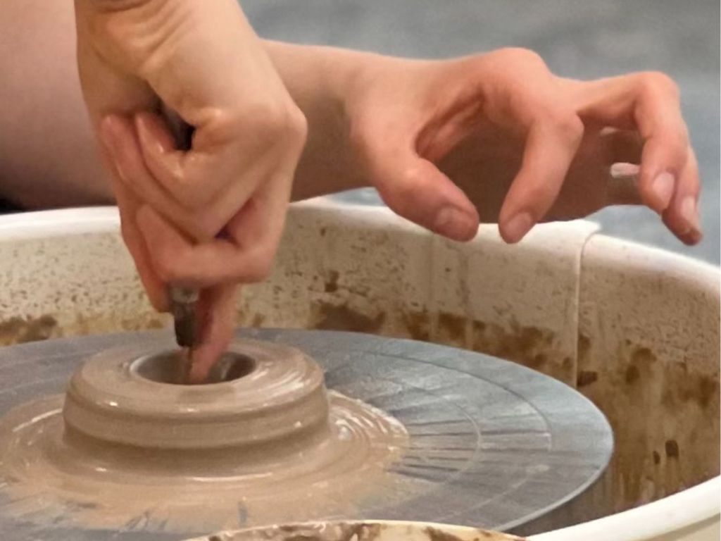 Summer Pottery Sessions: Pottery Wheel / Family Clay Club!