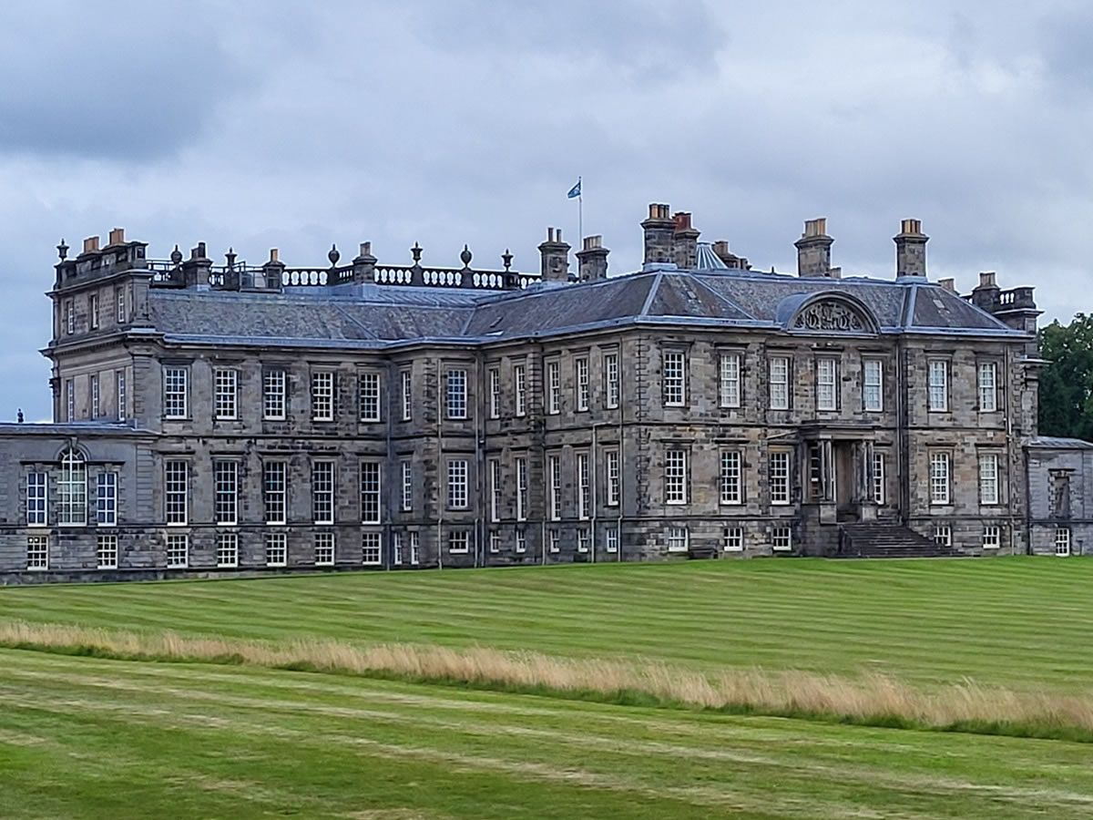 Exclusive Outlander Locations Guided Tour of Hopetoun House