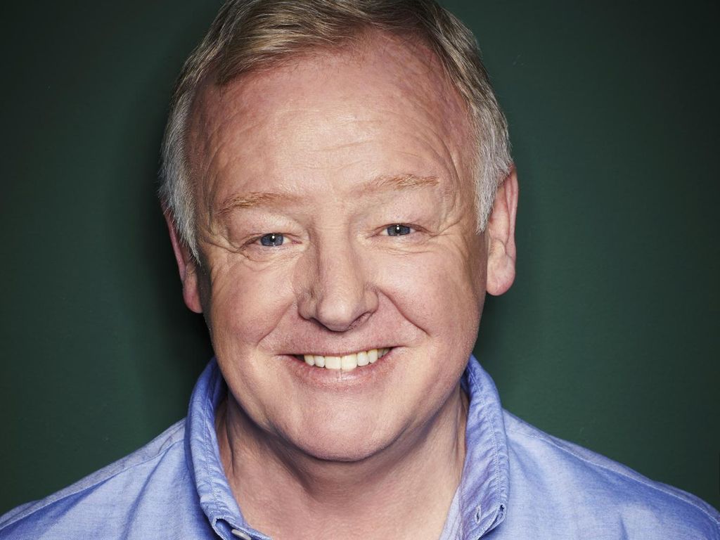 Les Dennis to play Bill Bryson in Notes from a Small Island at the Theatre Royal Glasgow